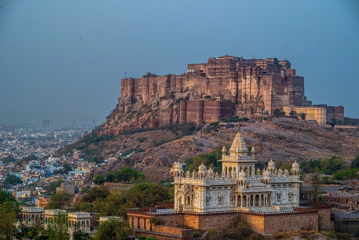 Classic Tour of India Package