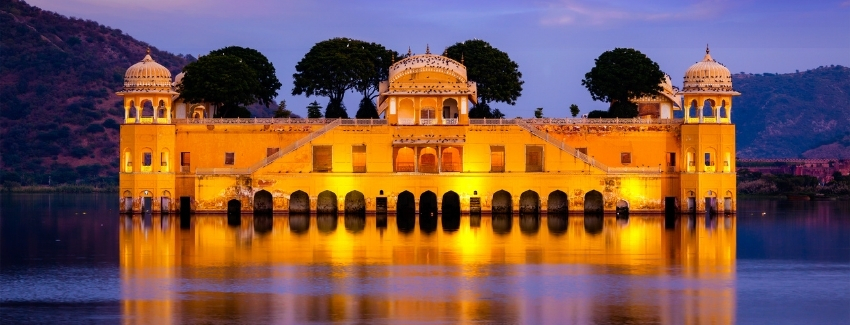 Lake Pichola Udaipur - Rajasthan Royal Tour