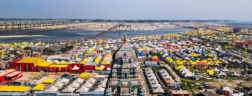 Kumbh Mela India Tour - Sacred Processions and Akharas